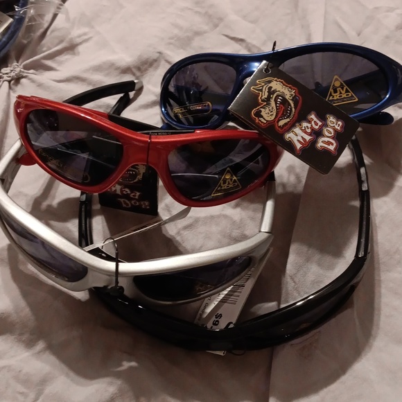 2 pairs sunglasses for kids by Mad Dog - Picture 6 of 6